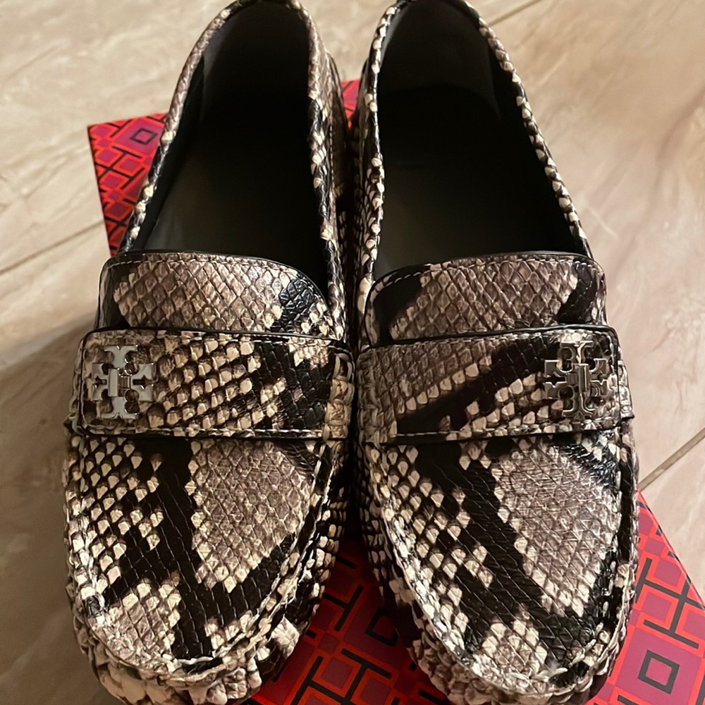 Tory Burch moccasins size 7